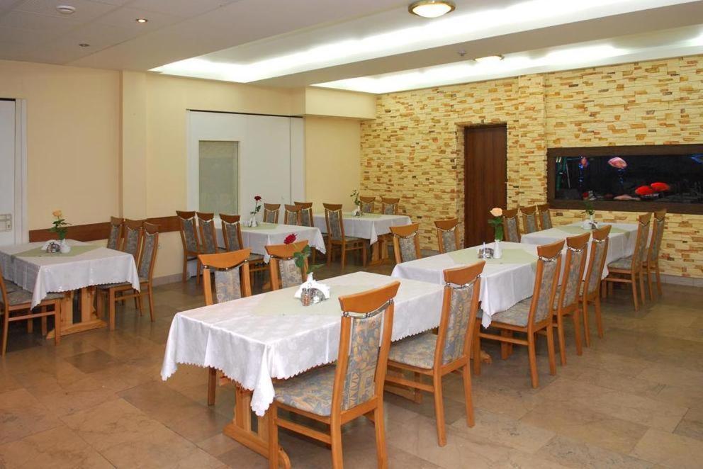 Hotel U Witaszka Czosnów Extérieur photo