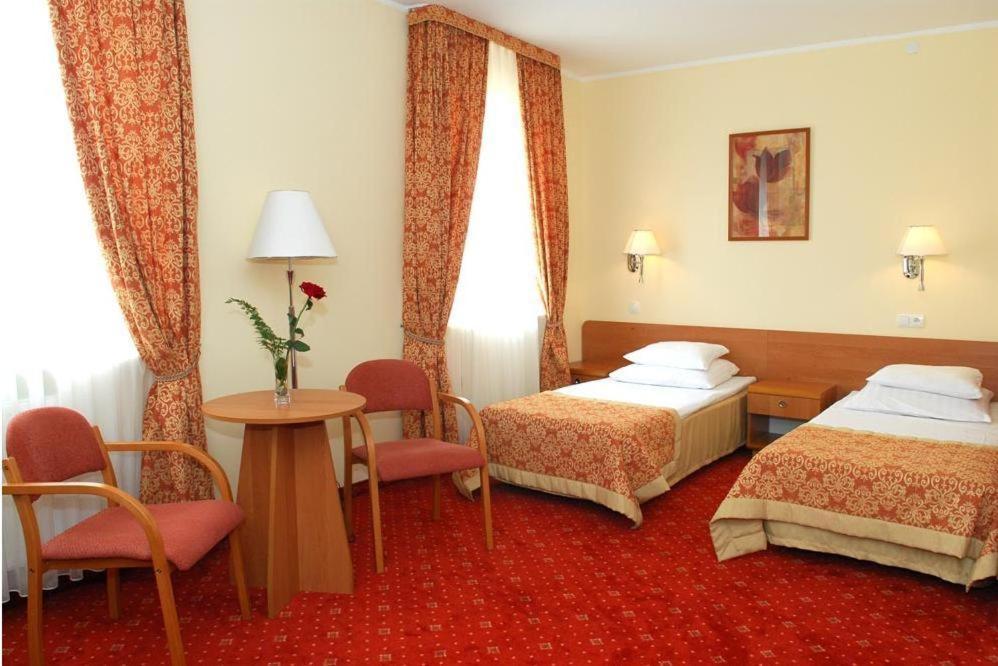 Hotel U Witaszka Czosnów Chambre photo